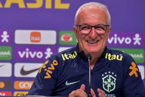 Dorival Júnior Apresenta Lista de Convocação para as Eliminatórias da Copa